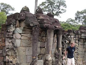 象のテラス｜アンコールワット世界遺産